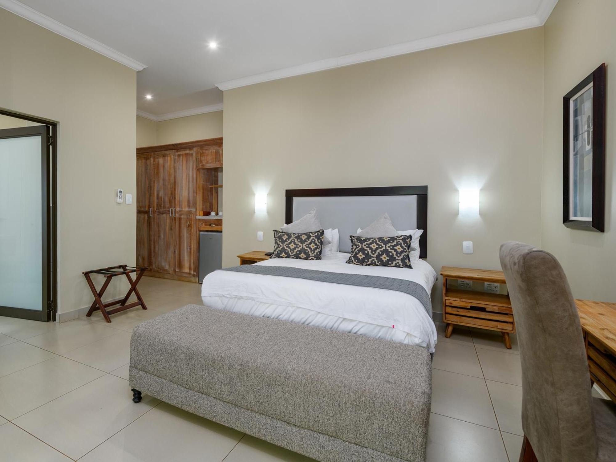 Monomotapa Village @ Legend Golf And Safari Resort Golders Green Εξωτερικό φωτογραφία