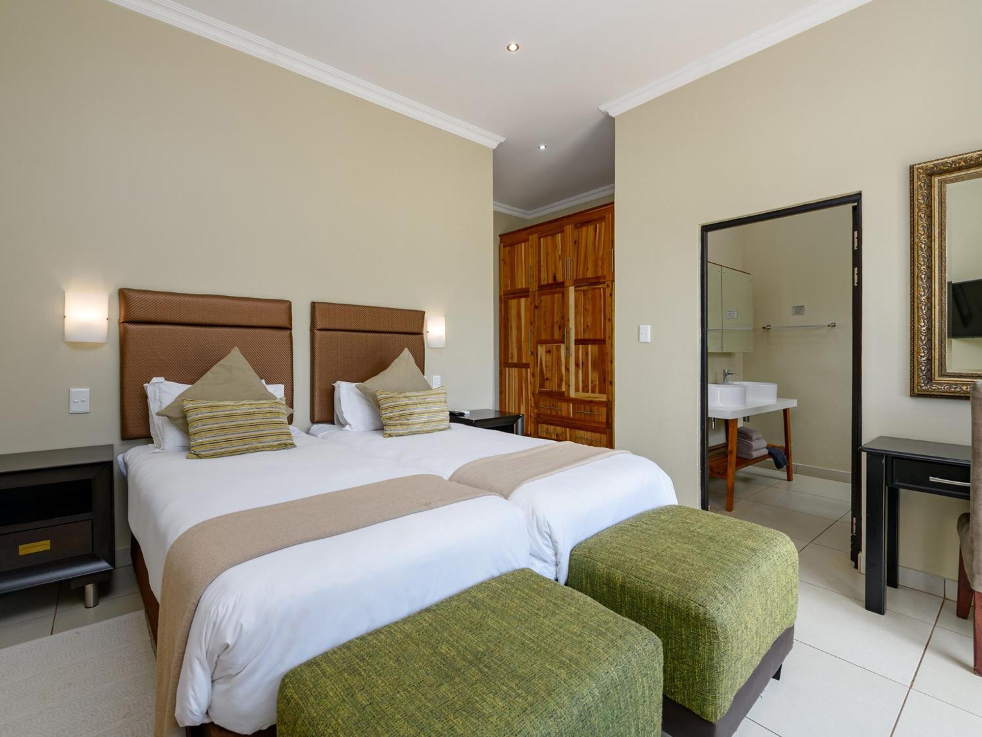 Monomotapa Village @ Legend Golf And Safari Resort Golders Green Εξωτερικό φωτογραφία
