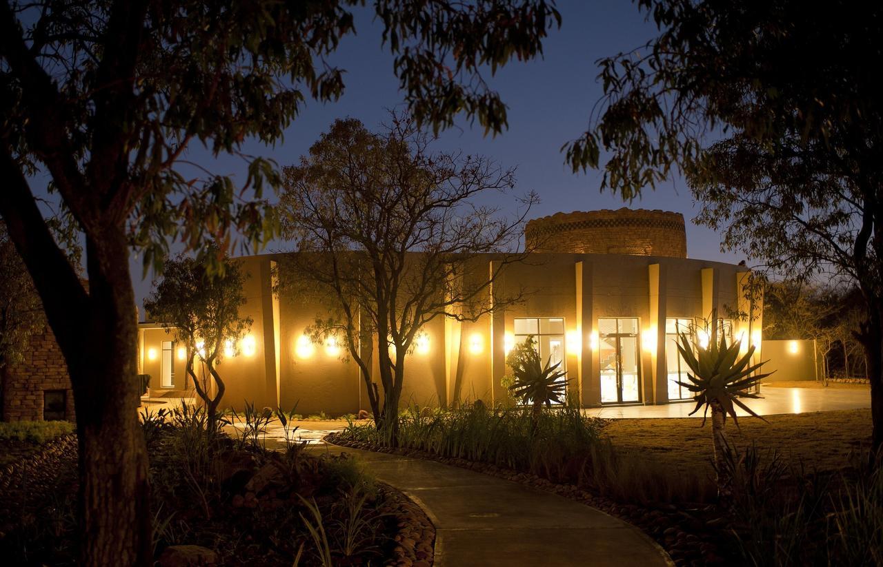 Monomotapa Village @ Legend Golf And Safari Resort Golders Green Εξωτερικό φωτογραφία